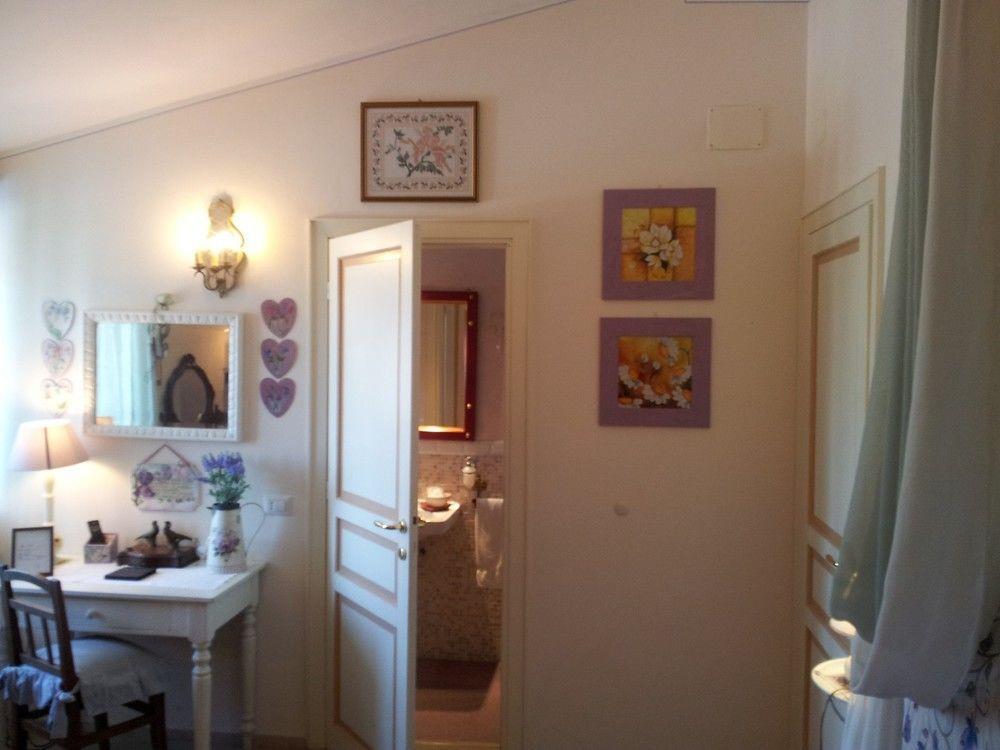 Bed And Breakfast A Casa Delle Fate Assisi Eksteriør bilde
