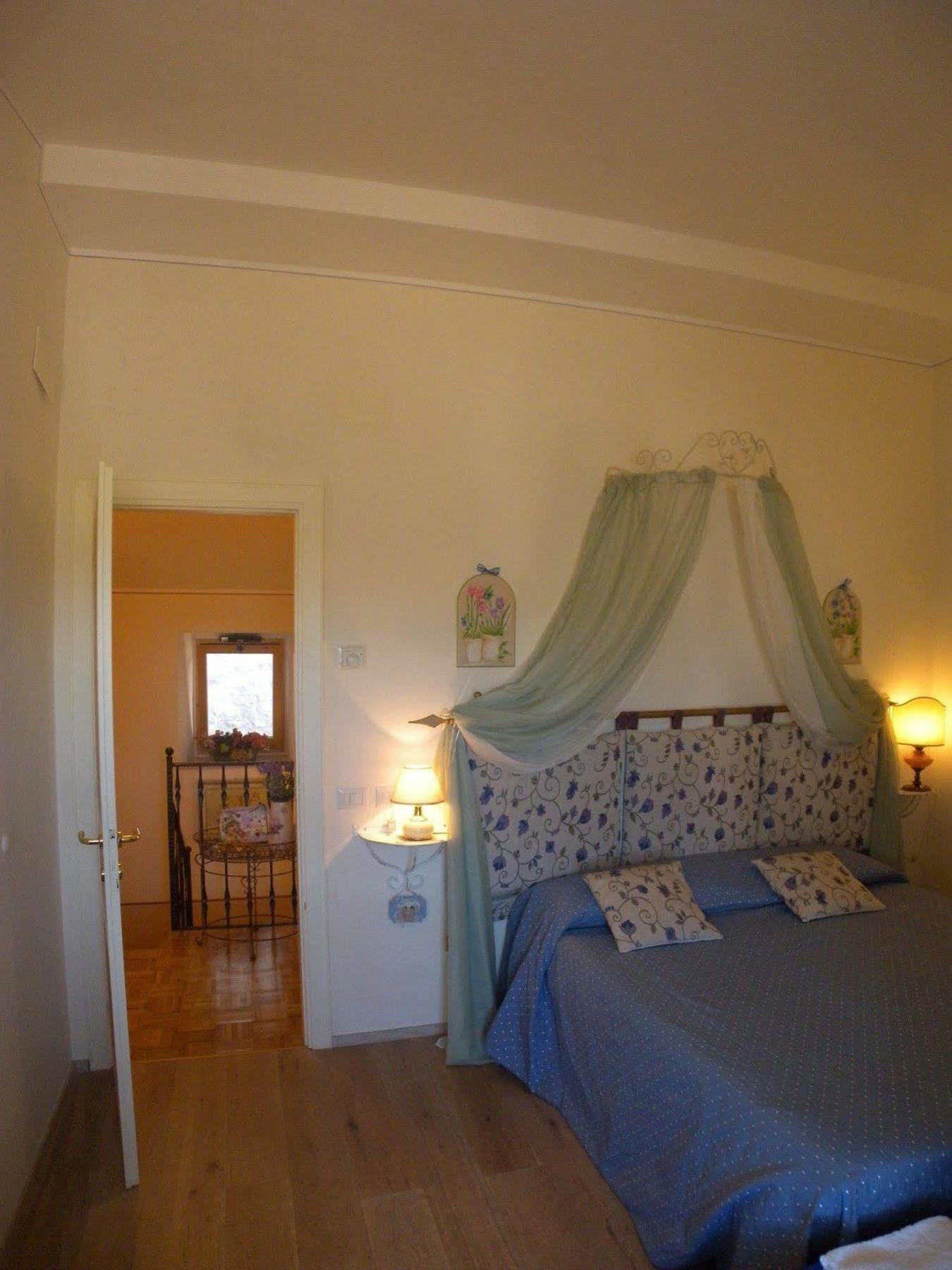 Bed And Breakfast A Casa Delle Fate Assisi Eksteriør bilde